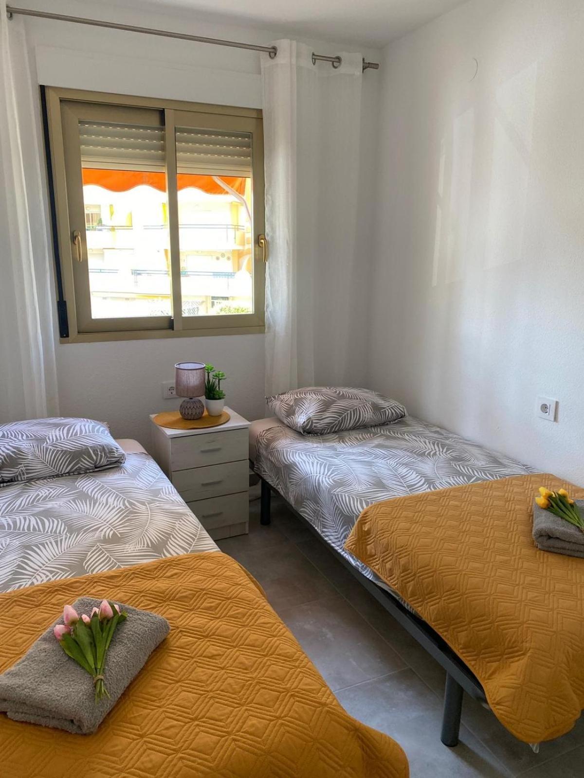 Apartamento Paradise Solo Familias Gandía Kültér fotó